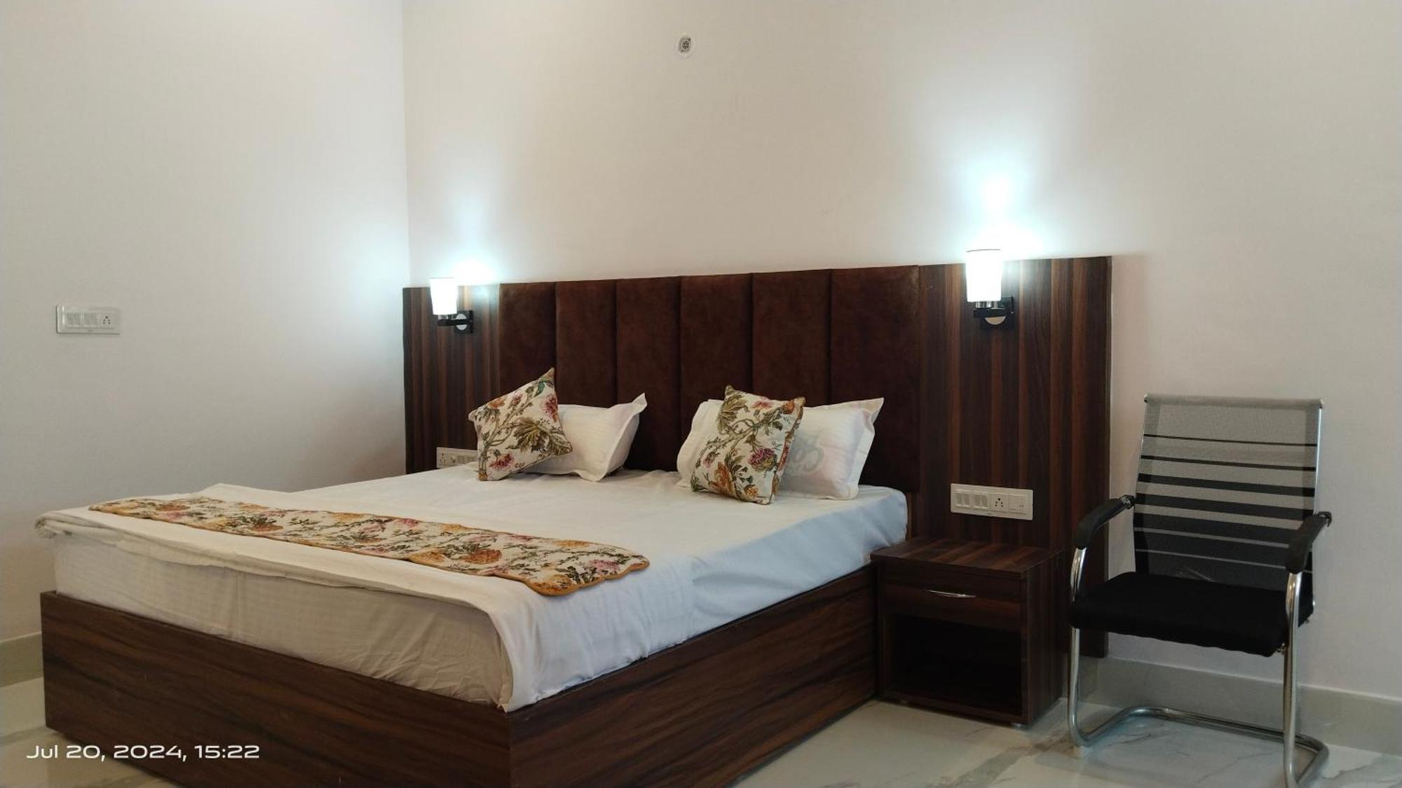 Atithi Inn Khajurāho Zewnętrze zdjęcie