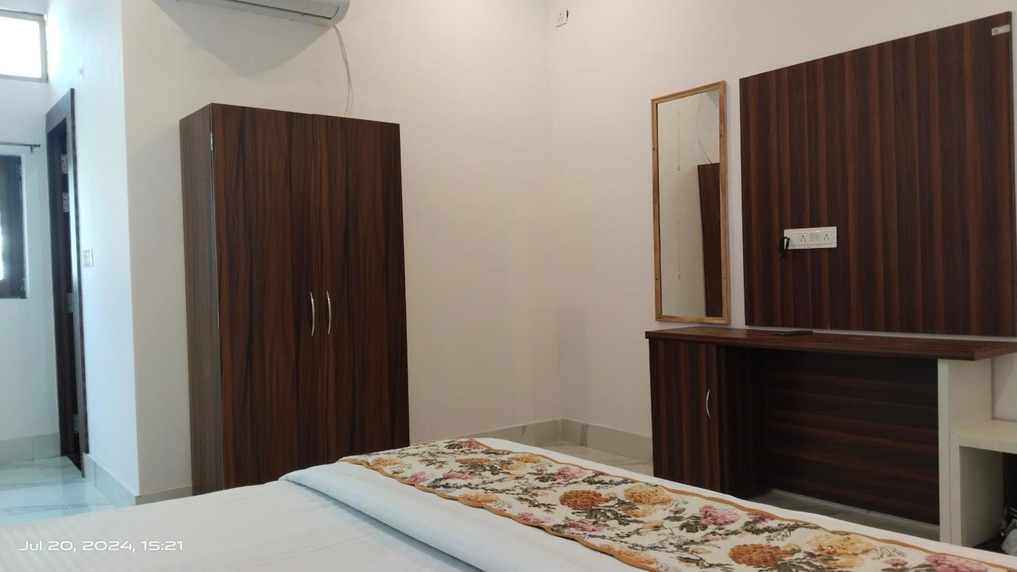 Atithi Inn Khajurāho Zewnętrze zdjęcie